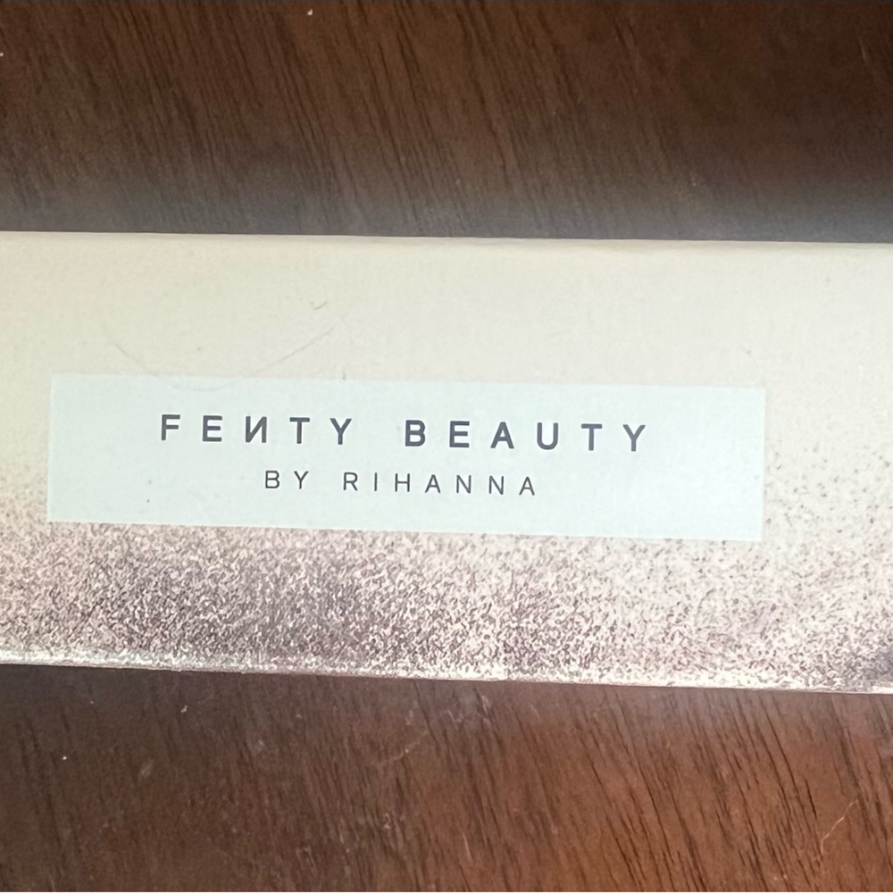 BNIB PRO FILT'R INSTANT RETOUCH PRIMER IN SOFT MATTE BEST SELLER!